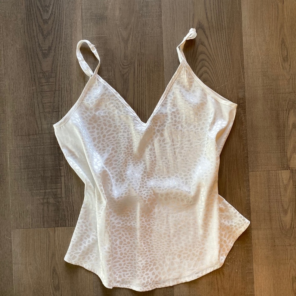 Silk tank